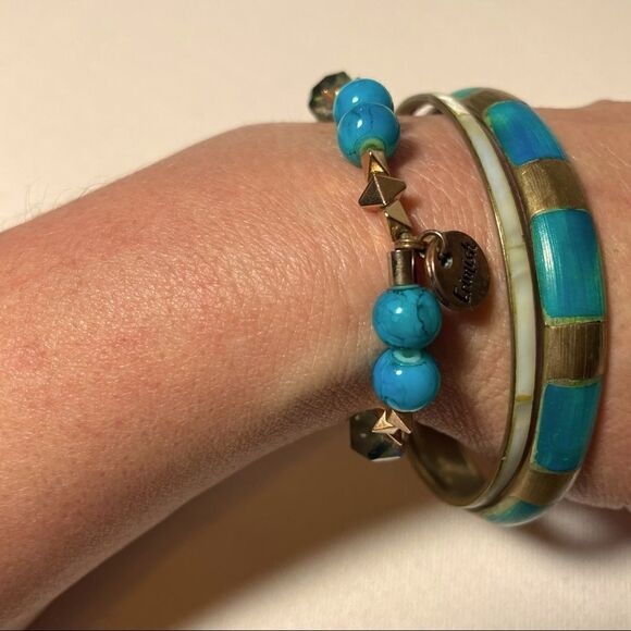 Turquoise Brass mother of Pearl bracelet stack - Picture 1 of 3